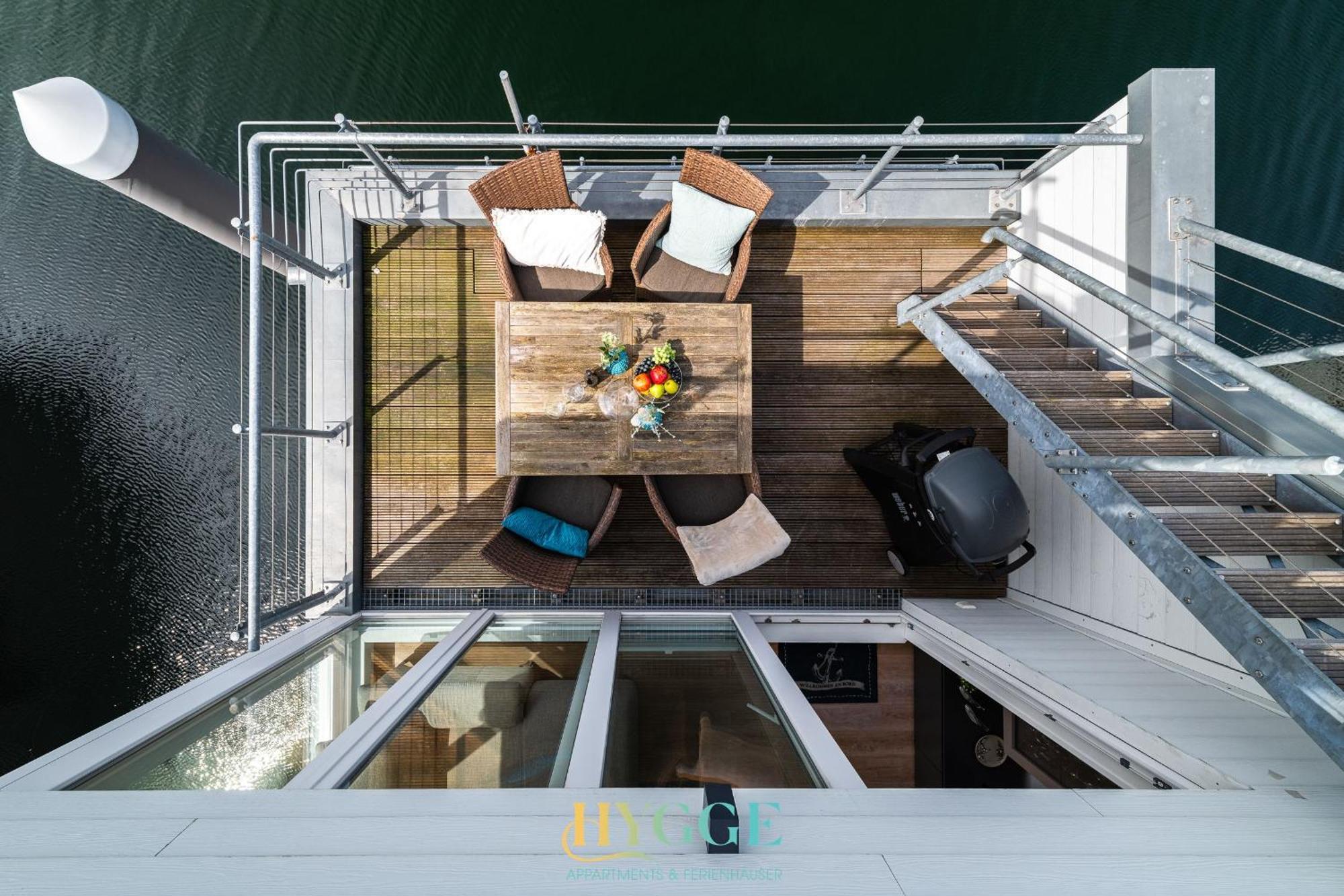 فندق Schwimmendes Haus - An Bord Zwei أوبلينتيز المظهر الخارجي الصورة